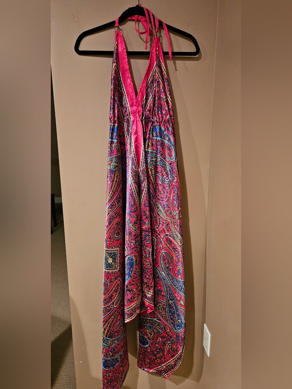 Women’s Pink Saton Paisley Maxi Halter Dress With Plunging Back